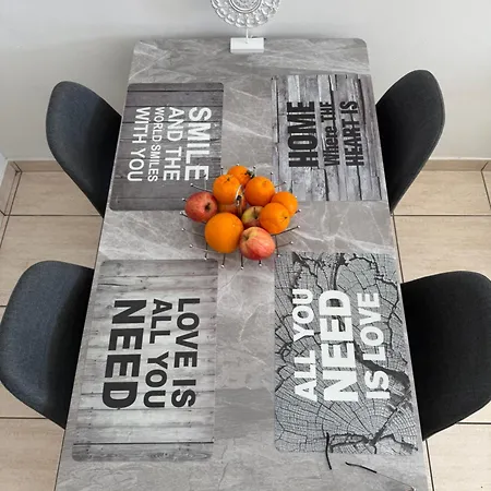 Apartment Welcome To 50m From The Beachfront Larnaca