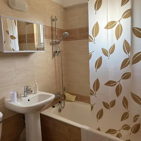 شقة Welcome To 50m From The Beachfront لارنكا